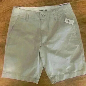 **Men’s Old Navy Light Khaki Shorts Size 28
